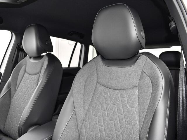 Volkswagen TIGUAN Life Edition 1.5 eHybrid 204 PK 6 versn. DSG · Comfort Pakket · Style pakket · Trekhaak inklapbaar, met elektrische ontgrendeling, incl. aanhangermanoeuvreerhulp Trailer Assist · All season banden ·