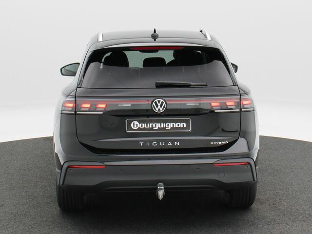 Volkswagen TIGUAN 1.5 eHybrid Life 204 Pk Stoel/Stuur Verwarming | 360° Camera | Adaptive Cruise | Trekhaak | Carplay | 18 Inch | 155 Km !!