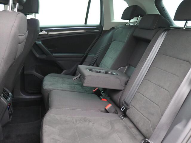 Volkswagen TIGUAN 2.0 TSI Elegance 4Motion 190PK DSG Trekhaak, Achteruitrijcamera, Virtual Cockpit, Keyless, Elektr. Achterklep, 19" LM Velgen, Stoel-Stuurverwarming