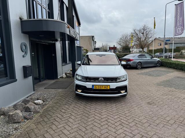 Volkswagen TIGUAN 1.5 TSI ACT R-Line 131PK Navi, Climatcntrl, Cruisecntrl, PDC, Trekhk, TOPSTAAT