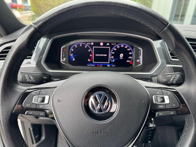 Volkswagen TIGUAN 1.5 TSI ACT R-Line 131PK Navi, Climatcntrl, Cruisecntrl, PDC, Trekhk, TOPSTAAT