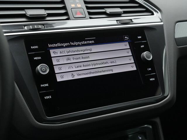 Volkswagen TIGUAN 1.5 TSI 150 pk DSG Life | Stuur-/stoelverwarming | Adaptive Cruise | Parkeersensoren voor/achter | Carplay