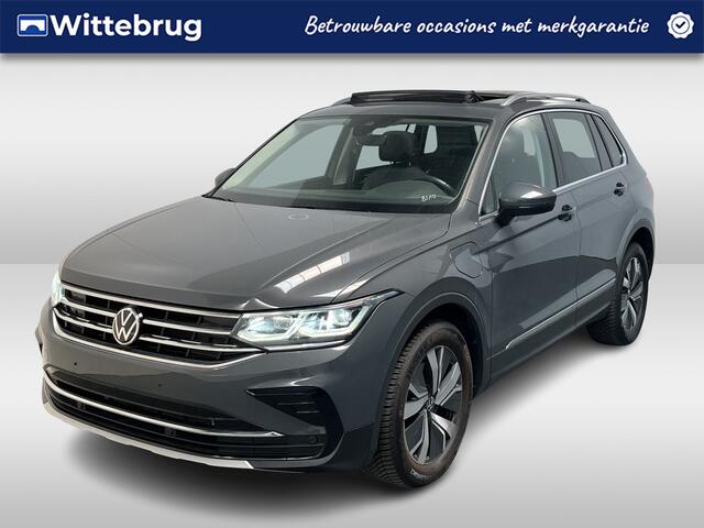 Volkswagen TIGUAN 1.4 TSI eHybrid Elegance / AUTOMAAT/ TREKHAAK/ PANO/ 245 PK/ CAMERA/ PARK. SENSOREN/ IQ. LIGHT/ STOEL-STUURVERWARM./ ADAPT. CRUISE/ APP CONNECT/ NAVI/ CLIMA/ DAB/ 18" LMV