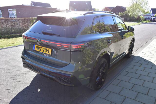 Volkswagen TIGUAN 1.5 eHybrid R-Line, BLACK ED. TREKH. PANO.