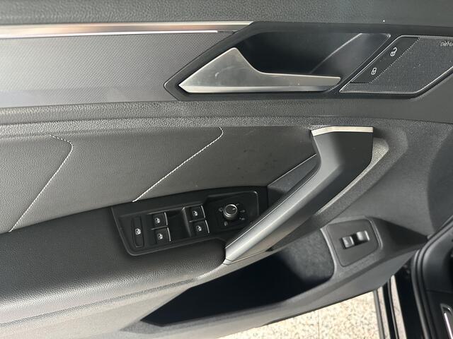 Volkswagen TIGUAN 2.0 TSI 4Motion Highline Business R 2x R-line | Schuif/kantal dak | Camera