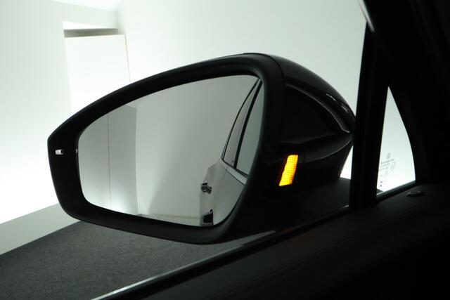 Volkswagen TIGUAN 1.5 272pk eHybrid R-Line Business Trekhaak Camera Stoelverwarming Massage Keyless Virtual Cockpit Navigatie Panoramadak
