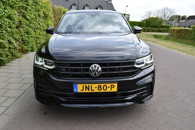 Volkswagen TIGUAN 1.5 TSI R-Line '21 LEER, PANO, BLACKLINE, ACC, TREKH.