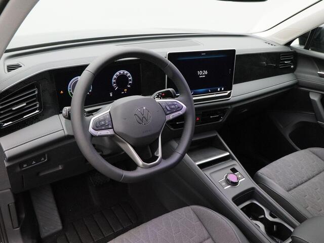 Volkswagen TIGUAN Life Edition 1.5 eHybrid 204 PK | Trekhaak | Achteruitrijcamera | Navigatie | Elektrische Achterklep