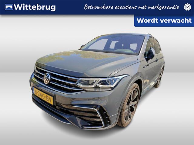 Volkswagen TIGUAN 1.5 TSI R-Line Business+ / AUTOMAAT/ TREKHAAK/ PANODAK/ CLIMA/ STOELVERWARM./ 360 CAMERA/ NAVI/ DIGITAL DASH/ 20" LMV