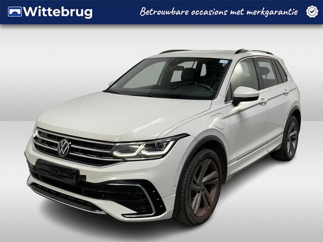 Volkswagen TIGUAN 1.4 TSI eHybrid R-Line / AUTOMAAT/ 245 PK/ 2X R-LINE/ ACC/ PARK.SENSOREN V+A/ CAMERA/ DODEHOEK/ KEYLESS/ APP-CONNECT/ ELEK.ACHTERKLEP/ DIGITAL DASH/ NAVI/ DAB/ CLIMA/ LED