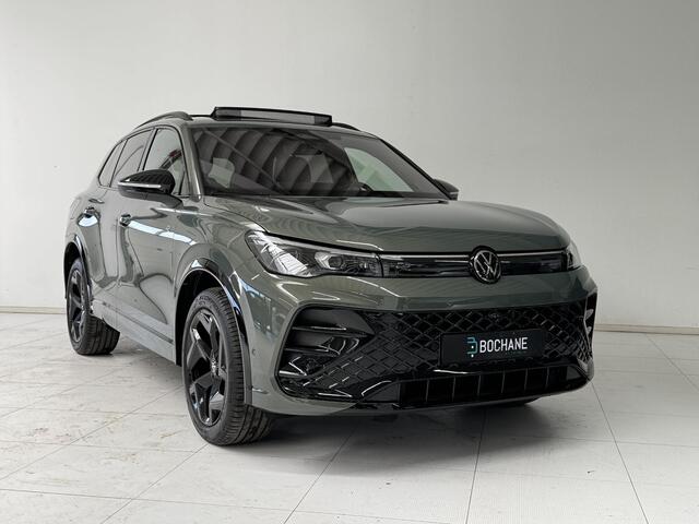 Volkswagen TIGUAN 1.5 eHybrid R-Line Edition | Navigatie | 360° Camera | Interieur Pakket | Trekhaak | Panoramadak | Harman / Kardon |