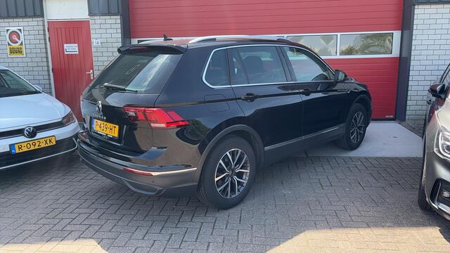 Volkswagen TIGUAN 1.5 TSI Life Business FULL LED / CAMERA / STOELVERW / STUURVERW / CARPLAY / CLIMA / DAB+ / ACC / NL-AUTO