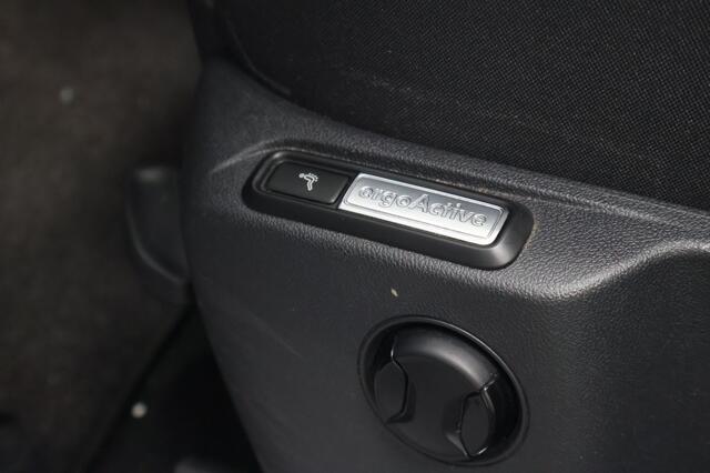 Volkswagen TIGUAN 1.5 TSI R-Line Highline | Automaat | Trekhaak | Panoramadak | AC