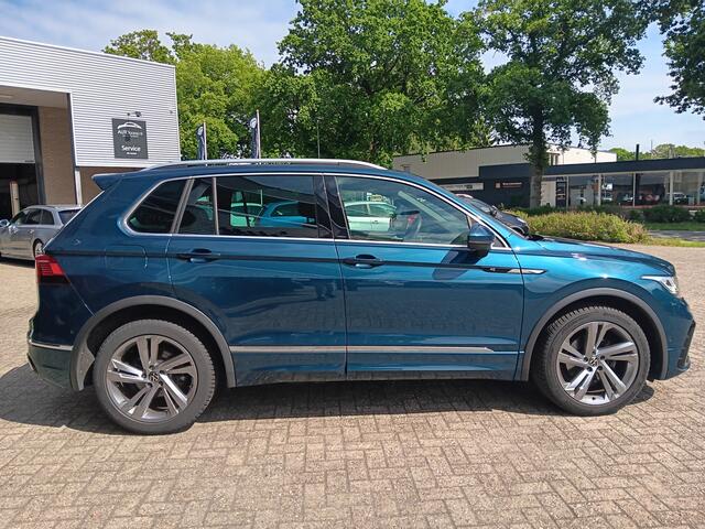Volkswagen TIGUAN 1.5 TSI R-Line 3x Business+|PANO|TREKH|ADAPTIVE|CARPLAY|1ste Eig|Dealeronderh.