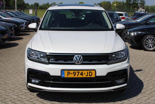 Volkswagen TIGUAN 2.0 TSI 4Motion Highline R-Line PANORAMADAK VIRTUAL ACC TREKHAAK