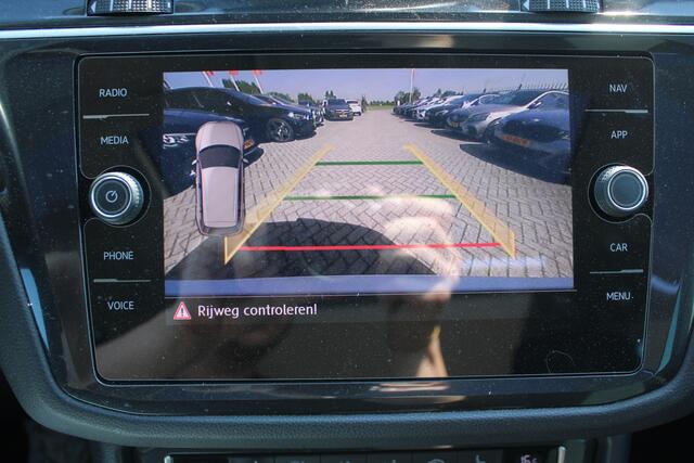 Volkswagen TIGUAN 2.0 TSI 4Motion Highline R-Line PANORAMADAK VIRTUAL ACC TREKHAAK