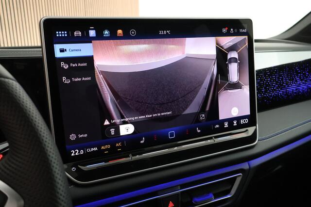 Volkswagen TIGUAN 1.5 eHybrid 204pk R-Line Edition Black Style Panoramadak Trekhaak 360Camera Stoelverwarming Virtual Cockpit Navigatie