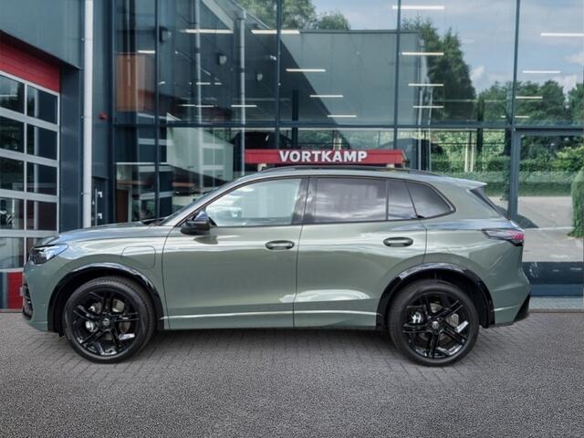 Volkswagen TIGUAN 1.5 TSI eHYBRID R-LINE 272PK TREKHAAK/PANO-DAK/ELEK-KLEP/HUD/ACC/STOEL+STUURVERW