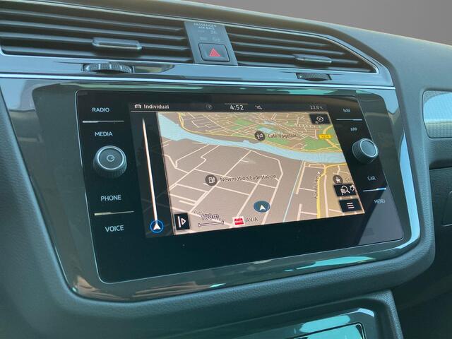 Volkswagen TIGUAN 1.5TSI/130PK Life Business · Navigatie · Camera + Parkeersensoren · Apple/Android Car Play · Stoelverwarming ·