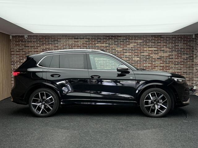 Volkswagen TIGUAN 1.5 eTSI R-Line Business Camera Panorama IQ Memory Dealer Garantie Leer