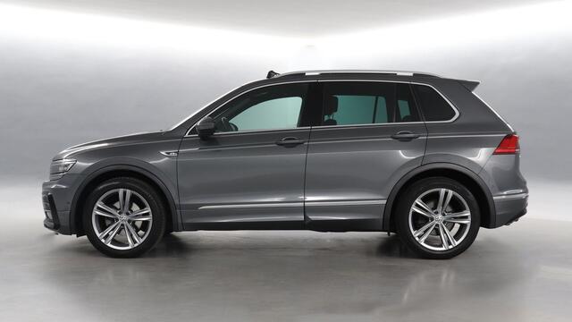 Volkswagen TIGUAN 1.5 TSI 150pkAutomaat Highline Business R / Panoramadak / Camera / Full-LED / 19"Lm 340
