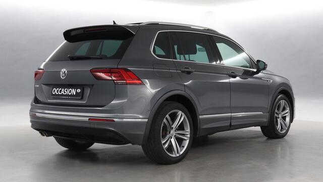Volkswagen TIGUAN 1.5 TSI 150pkAutomaat Highline Business R / Panoramadak / Camera / Full-LED / 19"Lm 340
