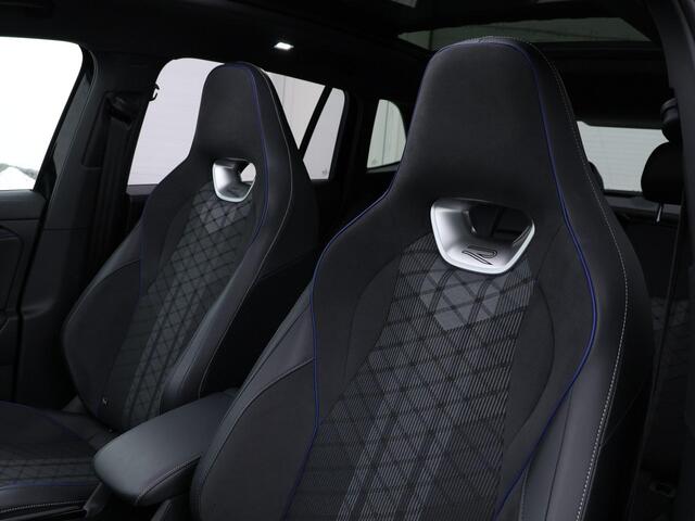 Volkswagen TIGUAN 1.5 eHybrid 272pk DSG R-Line Edition · Panoramadak · 360 Camera · Inklap. Trekhaak · Dodehoeksensor · Matrix LED · Massagestoelen · Keyless · Garantie t/m 27-10-2029 of 100.000km