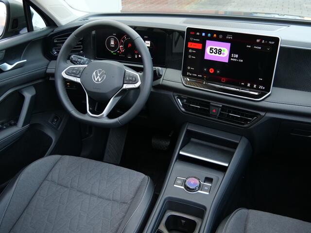 Volkswagen TIGUAN 1.5 eTSI Life Edition Mild Hybrid 150 Pk Automaat Camera / DAB / Apple Carplay / Pano-dak