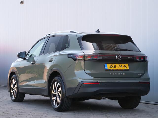 Volkswagen TIGUAN 1.5 eTSI Life Edition Mild Hybrid 150 Pk Automaat Camera / DAB / Apple Carplay / Pano-dak