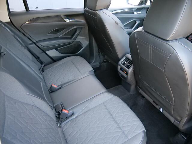 Volkswagen TIGUAN 1.5 eTSI Life Edition Mild Hybrid 150 Pk Automaat Camera / DAB / Apple Carplay / Pano-dak