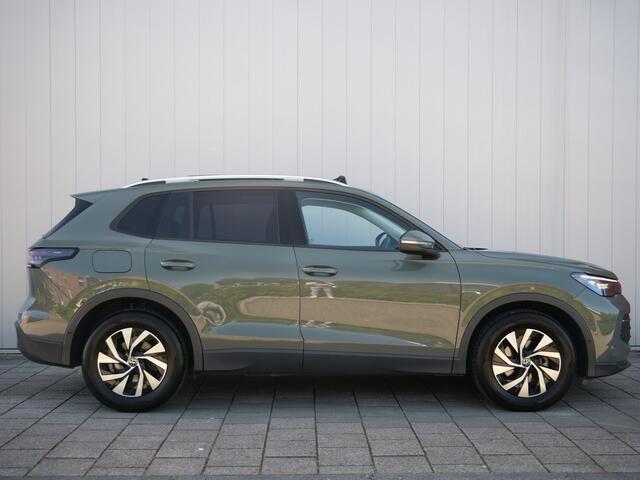 Volkswagen TIGUAN 1.5 eTSI Life Edition Mild Hybrid 150 Pk Automaat Camera / DAB / Apple Carplay / Pano-dak