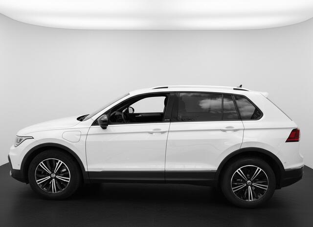 Volkswagen TIGUAN e-Hybrid 245PK DSG LIFE VIRTUAL/PANORAMADAK/TREKHAAK/HEAD-UP