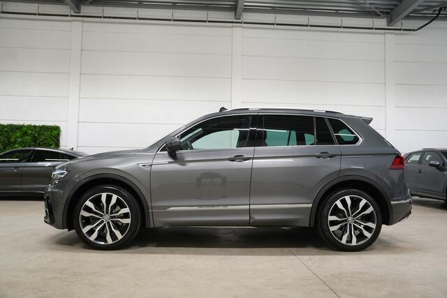 Volkswagen TIGUAN 2.0 TSI 4Motion 230PK 3x R-Line * Pano - Trekhaak - Virtual - 20" - ACC - Keyless - HUD - Camera *