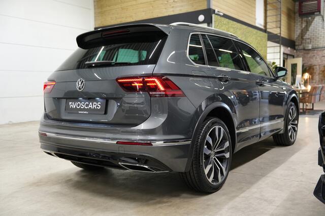 Volkswagen TIGUAN 2.0 TSI 4Motion 230PK 3x R-Line * Pano - Trekhaak - Virtual - 20" - ACC - Keyless - HUD - Camera *