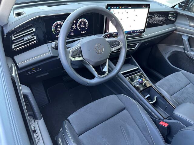 Volkswagen TIGUAN 1.5 eHybrid Elegance 204pk | Trekhaak | Camera | Head-up | All-season | Dode hoek | Elek. klep | incl. verlengde garantie