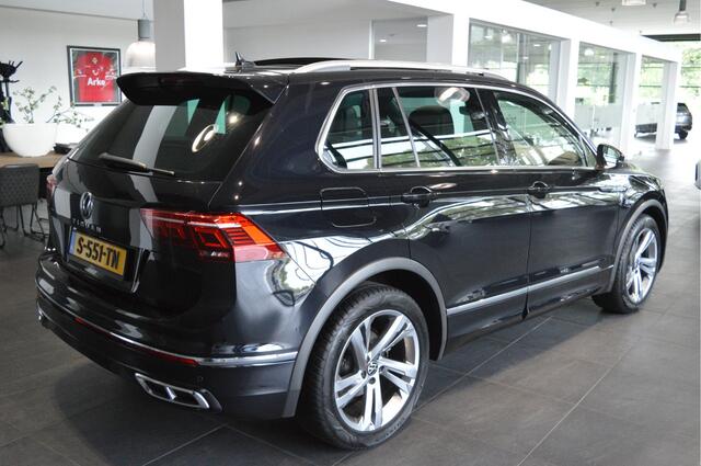 Volkswagen TIGUAN 1.5 TSI 2X R-LINE navi pano leer camera trekhaak 150 pk !!