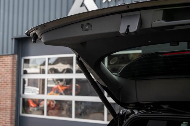 Volkswagen TIGUAN 1.5 eHybrid R-Line | Panoramadak | Stoelventilatie | Memory | Trekhaak | Massage | 360 |