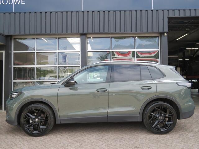 Volkswagen TIGUAN 1.5 eTsi GOAL DSG-aut. / 20 Inch York / Trekhaak / IQ Light / 360 Camera / FABRIEKS garantie