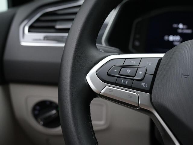 Volkswagen TIGUAN 1.4 TSI eHybrid 245 pk Elegance | Trekhaak | IQ Light | 360 Camera | Achteruitrijcamera | Elektrische achterklep | Stuur-/stoelverwarming