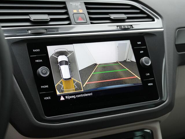 Volkswagen TIGUAN 1.4 TSI eHybrid 245 pk Elegance | Trekhaak | IQ Light | 360 Camera | Achteruitrijcamera | Elektrische achterklep | Stuur-/stoelverwarming