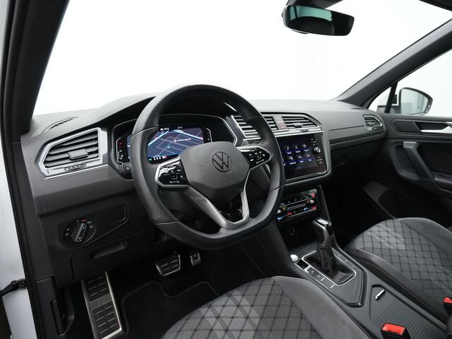 Volkswagen TIGUAN 1.5 TSI 150 pk DSG R-Line Business+ | IQ Light | Achteruitrijcamera | Stuur-/stoelverwarming | Adaptive Cruise | Elektrische achterklep