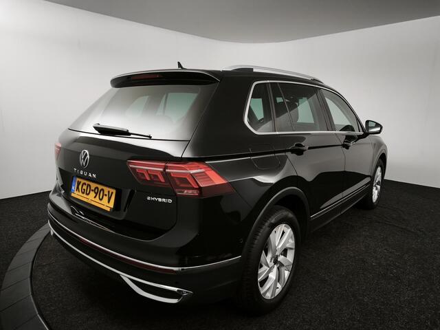 Volkswagen TIGUAN 1.4 TSI eHybrid Elegance | Trekhaak elektrisch wegklapbaar | Head-Up Display | Achteruitrijcamera | Stoel- en stuurverwarming