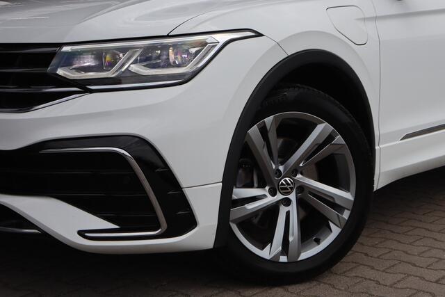 Volkswagen TIGUAN 1.4 TSI eHybrid R-Line | Trekhaak | ACC | 19 Inch |
