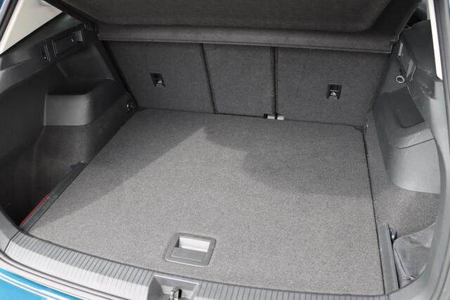 Volkswagen TIGUAN 1.5 eTSI Life Edition 130pk DSG7 | Trekhaak | Navi