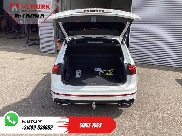 Volkswagen TIGUAN 1.4 TSI eHybrid R-Line Pano/ IQ-Light/ Head-Up/ Elek.Trekhaak/ Elek.Klep/ Adapt.Cruise/ Parlemoer/ Stoelverw./ Climate/ Carplay/ Navi/