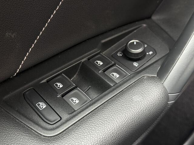 Volkswagen TIGUAN 1.4 TSI eHybrid R-Line BLACKSTYLE,PANO,TREKHAAK