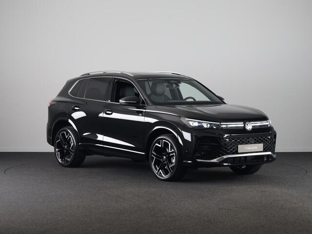 Volkswagen TIGUAN R-Line Edition 1.5 eHybrid 272 PK DSG | 20" LM | IQ.Light | 360 graden camera | Panoramadak | Stoelventilatie |