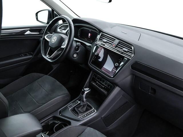 Volkswagen TIGUAN 1.4 TSI 245pk eHybrid Elegance · Camera · Apple/Android Car Play · Dodehoek Detectie · Wegklapbare Trekhaak · 18'' Inch · Stuur & Stoelverwarming ·