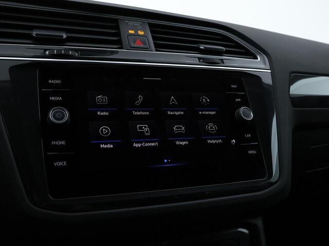 Volkswagen TIGUAN 1.4 TSI 245pk eHybrid Elegance · Camera · Apple/Android Car Play · Dodehoek Detectie · Wegklapbare Trekhaak · 18'' Inch · Stuur & Stoelverwarming ·