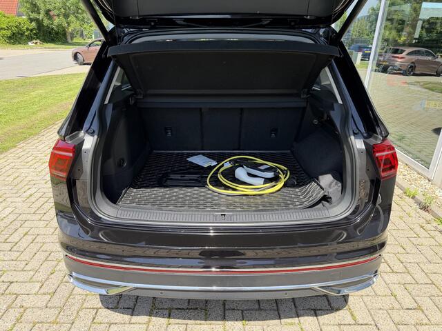 Volkswagen TIGUAN 1.4 TSI eHybrid HUD | Memory | Pano